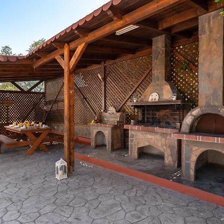 Antico Rosso Villa إياليسوس المظهر الخارجي الصورة