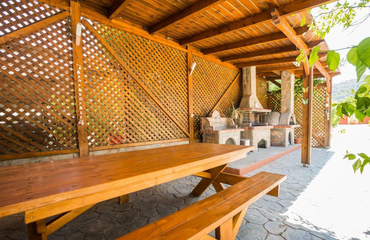 Antico Rosso Villa إياليسوس المظهر الخارجي الصورة