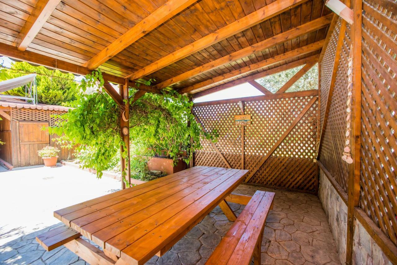 Antico Rosso Villa إياليسوس المظهر الخارجي الصورة
